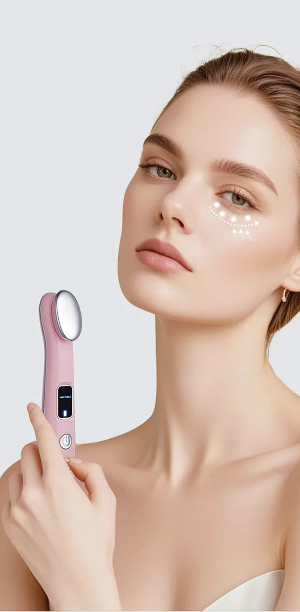 05 / DERM-ILLUME 4-IN-1 RETINOL TONING WAND