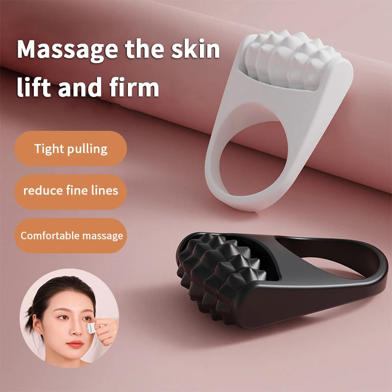 08 / MINIMALIST WHITE SILICONE FACIAL ROLLER